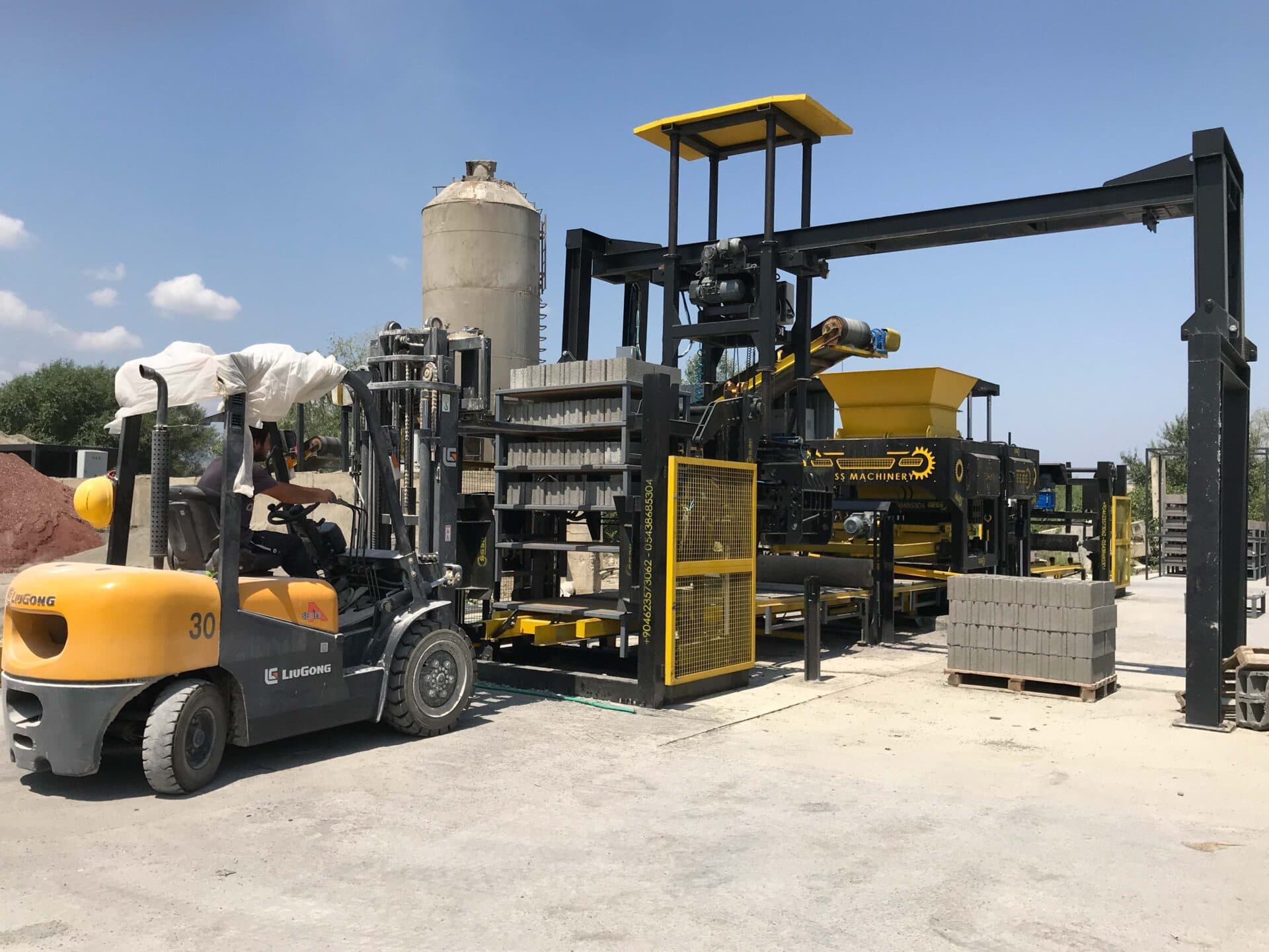PRS-1200 Fully Automatic Concrete Block Machine