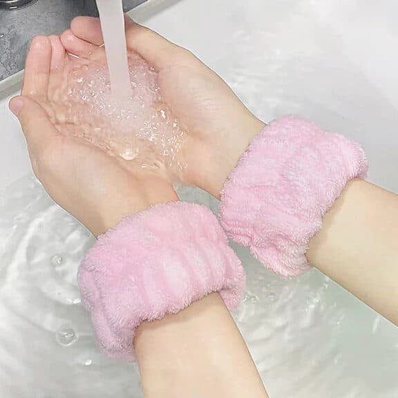 Skincare Wristbands - Ultra-Absorbent Face Washing Wristbands (Pair)
